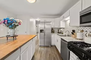 15 Carver Square Blvd, Carver, MA 02330 - Photo 13