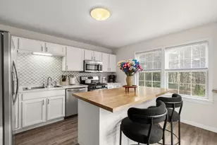 15 Carver Square Blvd, Carver, MA 02330 - Photo 11