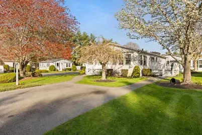 2 Ridgewood Circle, Bridgewater, MA 02324 - Photo 5