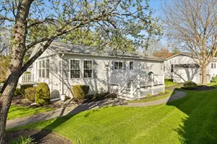 2 Ridgewood Cir, Bridgewater, MA 02324 - Photo 7