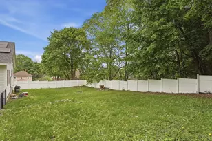 8 Grace Ct, Gardner, MA 01440 - Photo 5