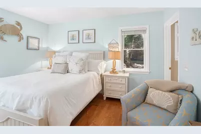 15 Twenty First St N, Edgartown, MA 02539 - Photo 35