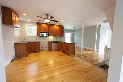 15 Warren #2, Stoneham, MA 02180 - Photo 3