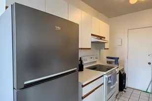 141 Englewood Ave, Boston, MA 02135 - Photo 9
