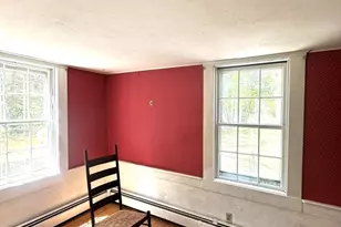 1015 Hortonville Rd, Swansea, MA 02777 - Photo 9