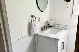 1015 Hortonville Rd, Swansea, MA 02777 - Photo 17