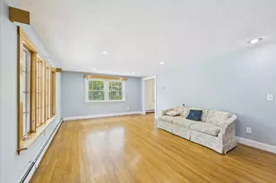 40 Bennets Neck Dr, Bourne, MA 02559 - Photo 5