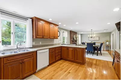 864 Locust St, Raynham, MA 02767 - Photo 11