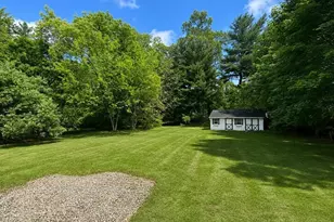 915 Bradley Rd, Springfield, MA 01109 - Photo 23