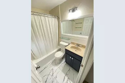 915 Bradley Road, Springfield, MA 01109 - Photo 21
