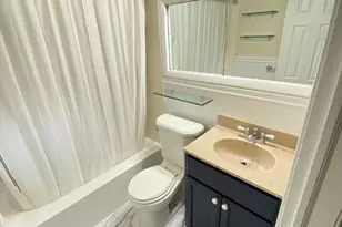 915 Bradley Rd, Springfield, MA 01109 - Photo 21