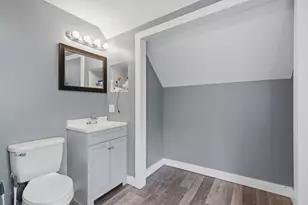 276 Pleasant St, Orange, MA 01364 - Photo 11