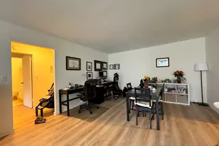 99 Pond Ave, Brookline, MA 02445 - Photo 7