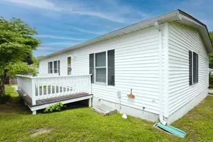 6 Canterbury Ln, Rockland, MA 02370 - Photo 3