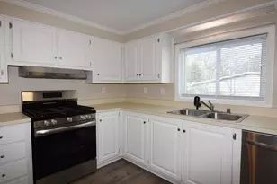 6 Canterbury Ln, Rockland, MA 02370 - Photo 9