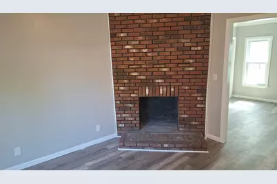 51 View St, Holyoke, MA 01040 - Photo 11