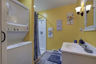 51 View St, Holyoke, MA 01040 - Photo 11