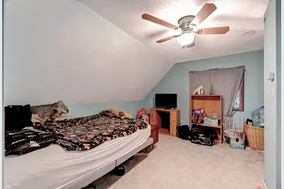51 View St, Holyoke, MA 01040 - Photo 15