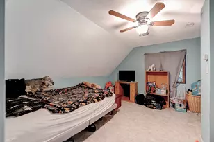 51 View St, Holyoke, MA 01040 - Photo 15