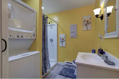 51 View St, Holyoke, MA 01040 - Photo 11