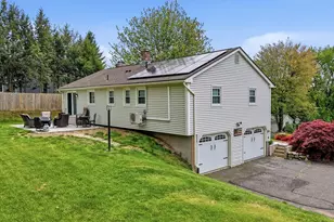 107 Colony, East Longmeadow, MA 01028 - Photo 7