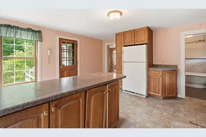 72 Park St, South Hadley, MA 01075 - Photo 15
