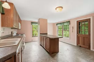 72 Park St, South Hadley, MA 01075 - Photo 13