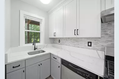 38 Wentworth #1, Boston, MA 02124 - Photo 13