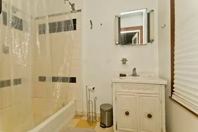 146 Beech St., Holyoke, MA 01040 - Photo 17