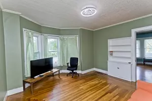 146 Beech St, Holyoke, MA 01040 - Photo 11