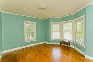 146 Beech St, Holyoke, MA 01040 - Photo 9