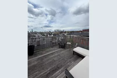275 W 5th St #2, Boston, MA 02127 - Photo 17