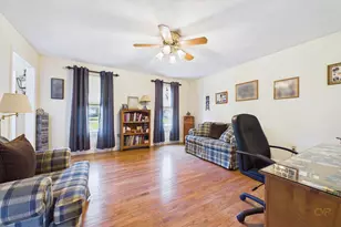 7 Jocelyn Cir, Taunton, MA 02780 - Photo 17