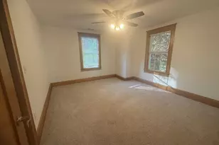 35 B Beach St, Millbury, MA 01527 - Photo 9