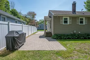 11 Bancroft St, West Boylston, MA 01583 - Photo 3