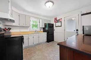 11 Bancroft St, West Boylston, MA 01583 - Photo 11