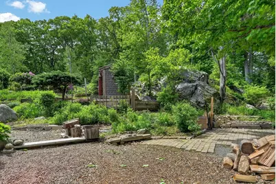 9 Ledgewood Dr, Boylston, MA 01505 - Photo 21