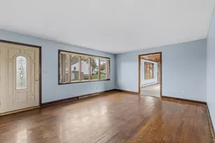 15 Mary Dr, Acushnet, MA 02743 - Photo 3
