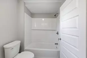 62 Kenyon St, Springfield, MA 01109 - Photo 21