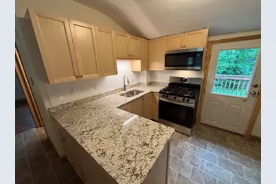 588 Walpole St. #2nd fl, Norwood, MA 02062 - Photo 5