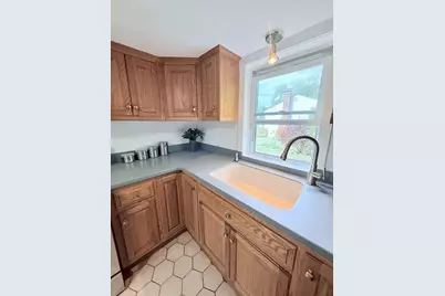 975 S Main St, Bellingham, MA 02019 - Photo 23