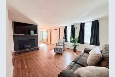 975 S Main St, Bellingham, MA 02019 - Photo 5