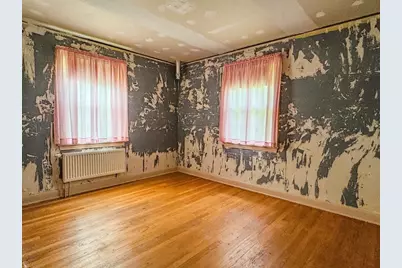 24 Washburn Ave, Greenfield, MA 01301 - Photo 15