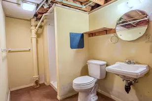 24 Washburn Ave, Greenfield, MA 01301 - Photo 29