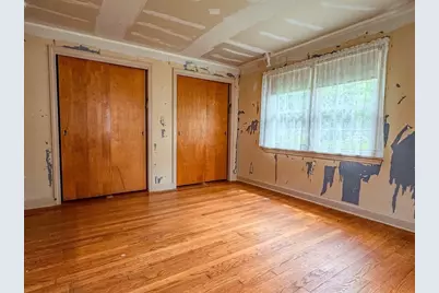 24 Washburn Ave, Greenfield, MA 01301 - Photo 13