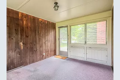 24 Washburn Ave, Greenfield, MA 01301 - Photo 5