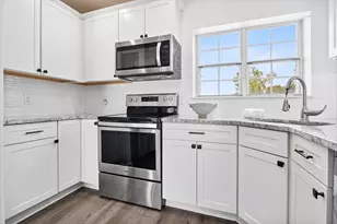 4 Robinwood Ave, Boston, MA 02130 - Photo 7