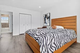 4 Robinwood Ave, Boston, MA 02130 - Photo 9
