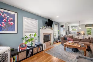 35 Woodward St, Boston, MA 02127 - Photo 3