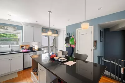 35 Woodward St #1, Boston, MA 02127 - Photo 9